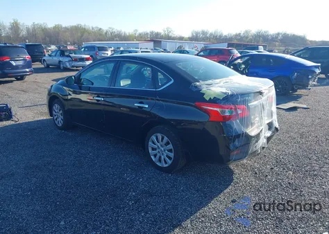 2018 Nissan Sentra S z USA, uszkodzony, nr VIN 3N1AB7AP1JY317430
